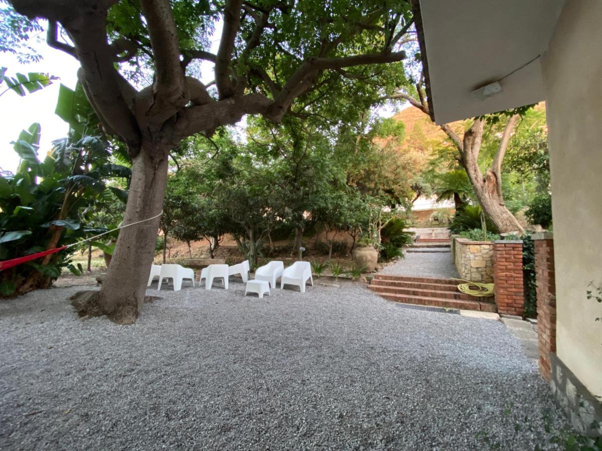 Villa Tana Pacenzia 체팔루 외부 사진